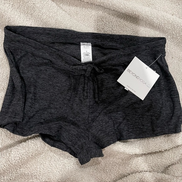 Featherweight Jogger Shorts Sz 